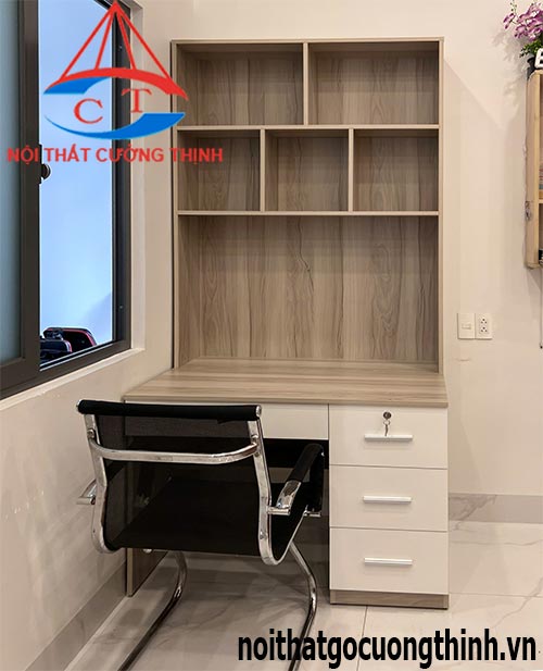 Mẫu bàn làm việc kèm liền giá sách vân gỗ phối trắng cánh