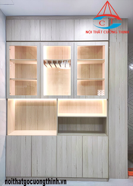 Tủ gỗ công nghiệp kịch trần đựng rượu sang trọng