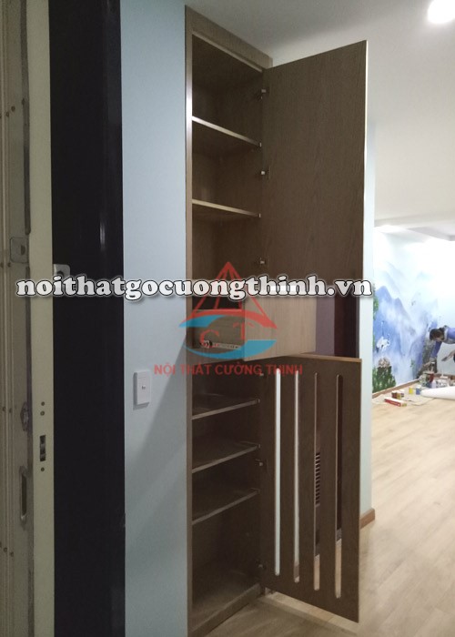Tủ giày âm tường gỗ công nghiệp Veneer Sồi tại Quận Thủ Đức Hồ Chí Minh