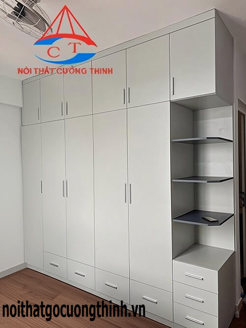 Tủ đựng quần áo đẹp 2 tầng kiêm nhà kho đa năng tại Quận 9