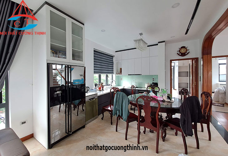 Tủ bếp hiện đại gam màu trắng và xám đẹp ấn tượng