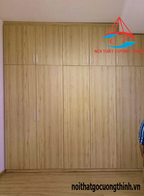 Mẫu tủ quần áo gỗ Melamine lắp đặt tại chung cư Quận 9