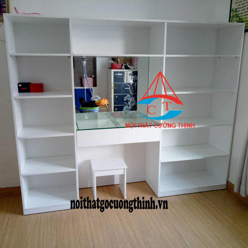 Tủ đựng túi sách màu trắng có bàn trang điểm gỗ công nghiệp