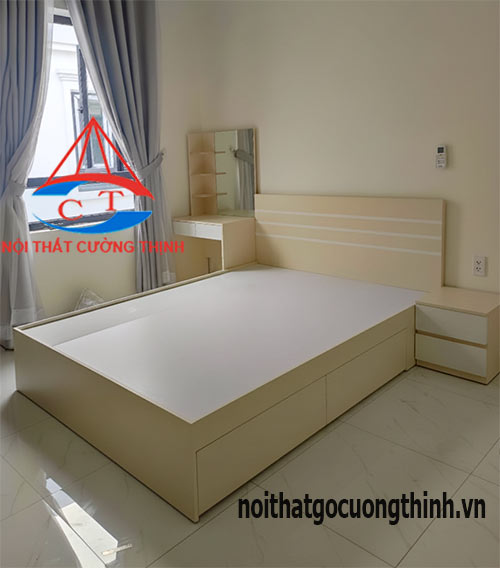 Mẫu giường gỗ dông nghiệp 1m8x2m đẹp hiện đại