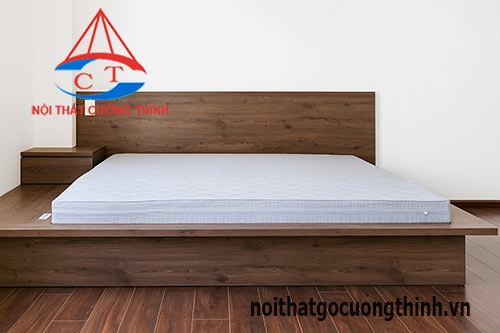 Mẫu giường thấp kiểu Nhật gộ công nghiệp có hộc