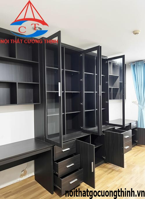 Bàn làm việc đôi 2 người kèm kệ tủ sách vân gỗ màu tối hiện đại