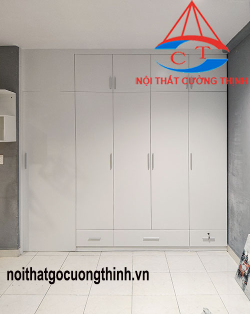 Mẫu tủ quần áo 2 mặt kết hợp làm vách ngăn phòng ngủ gỗ MDF sang trọng