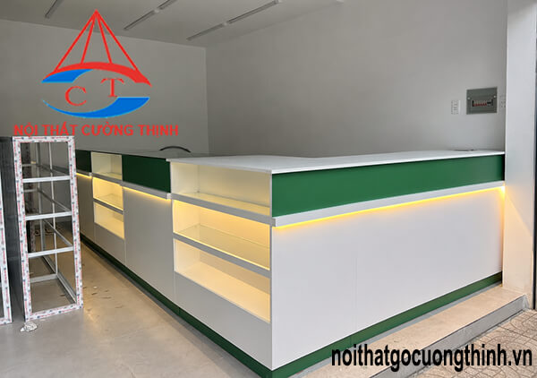 Mẫu quầy kệ thuốc có đèn đẹp hiện đai