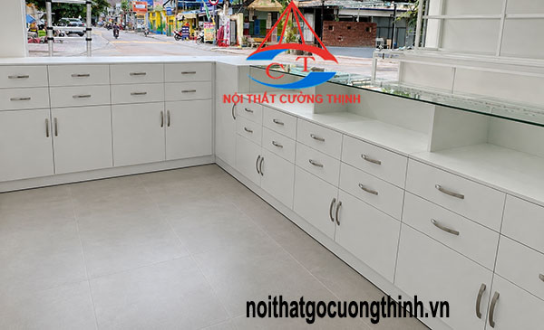 Mẫu quầy kệ thuốc nhiều ngăn đẹp chuyên nghiệp