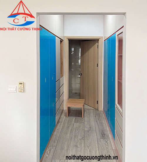 Mẫu tủ âm tường phòng thay đồ hiện đại tại Tphcm