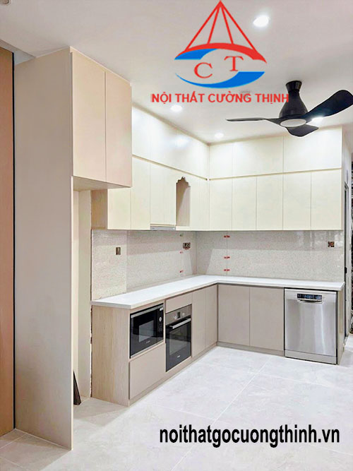 Mẫu tủ bếp nhựa L phủ Laminate cao cấp bền đẹp